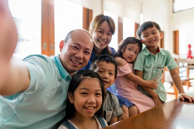 出生率拉响警报，广东出生人口113.3万全国第一，东北为何不愿生