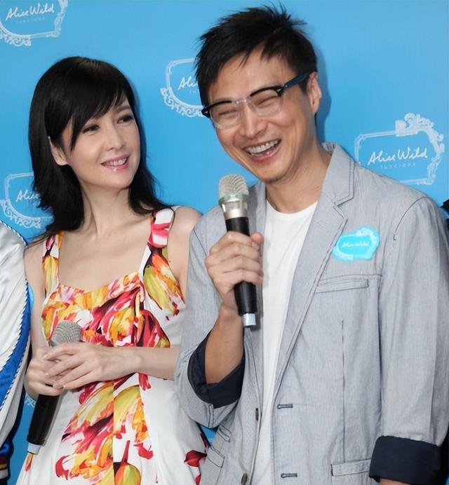 被戴8次绿帽子，3次被捉奸在床，这就是我们“玉女”守卫的爱情