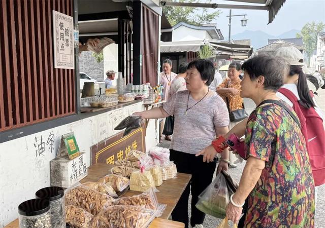 上城萧山温州……富阳这个村，游客好评不断！