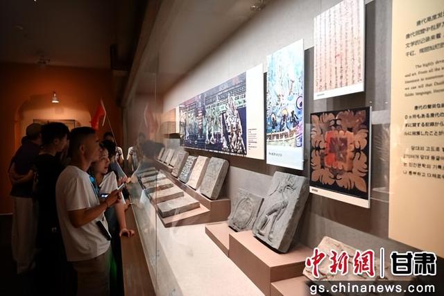 敦煌暑期兴起文博游热潮