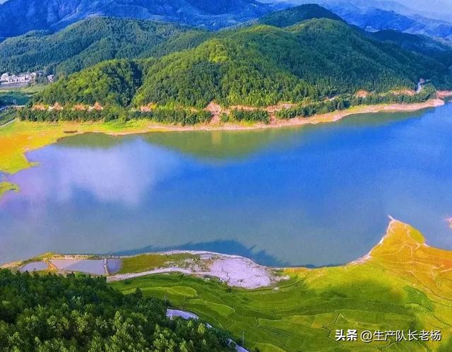 山水旅游。