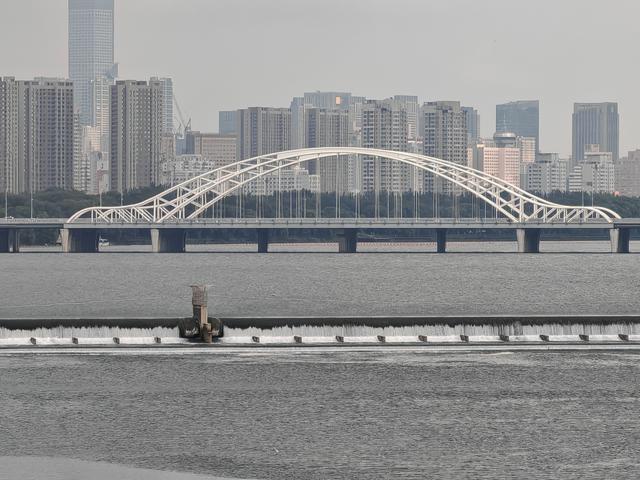 沈阳：风情万种南京桥