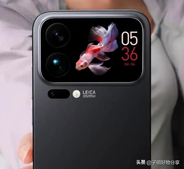 小米17 Ultra再爆实锤：国产1英寸主摄+双长焦杀疯了！