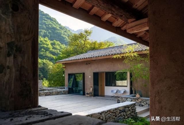 陕西小村庄，住一晚已经要两千了