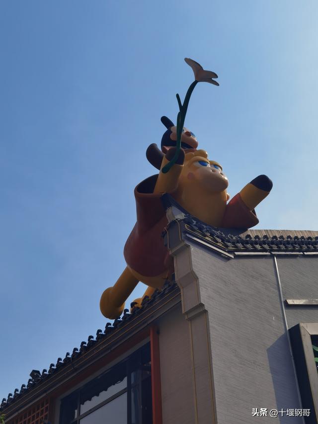 从百年老北街到七夕天街，郧西文旅打造鄂西北网红打卡第一城