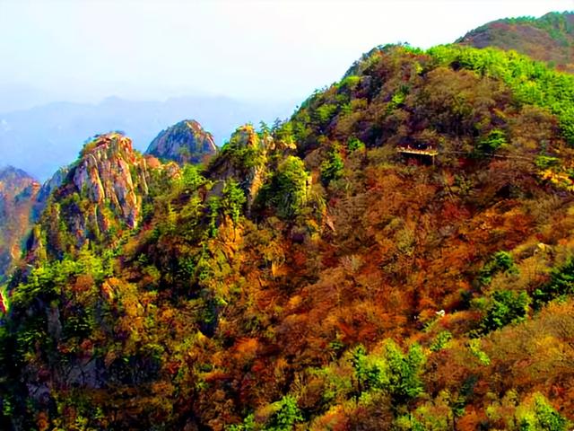 河南旅游：观中原大佛 赏神奇尧山纪行（图）
