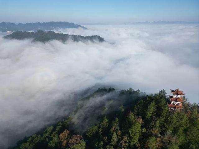 初冬清晨的余庆似“蓬莱仙境”！