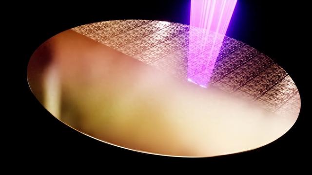 报复来了，高市准备出王牌：半导体制造关键材料，中方别想进口了