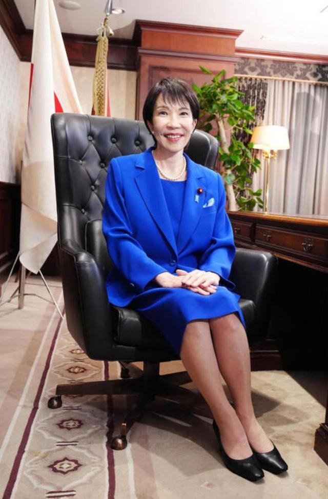 日本接到通知	，四国专机将抵华，一致向中方示好，高市早苗显忧虑