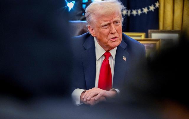 美加关税战开火，特朗普真敢砸锅	，加拿大真不接招。