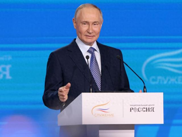 以为俄罗斯不敢动？美方刚扣油轮	，普京一发“榛树”炸穿利沃夫！