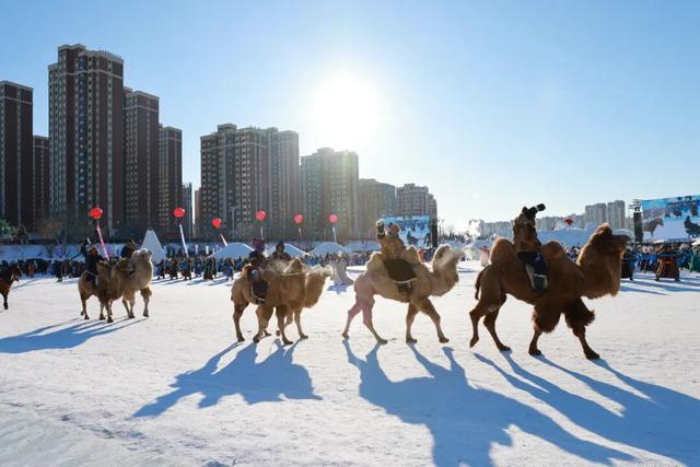 “歌游内蒙古 欢乐冰雪季”第二十一届内蒙古自治区冰雪那达慕在呼伦贝尔市盛大启幕