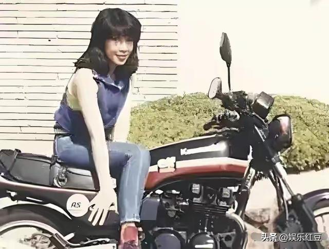 日本女首相高市早苗，年轻时候很漂亮，多张照片记载了她容貌变化