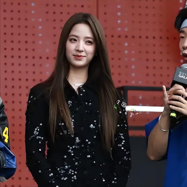 长得丑、没才华	，爹妈“强捧不红”的4位星二代，注定走不远