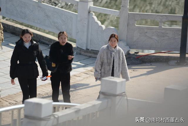 老子故里河南周口鹿邑县明道宫找妈糊，看见一座奇怪的塔，真丑！