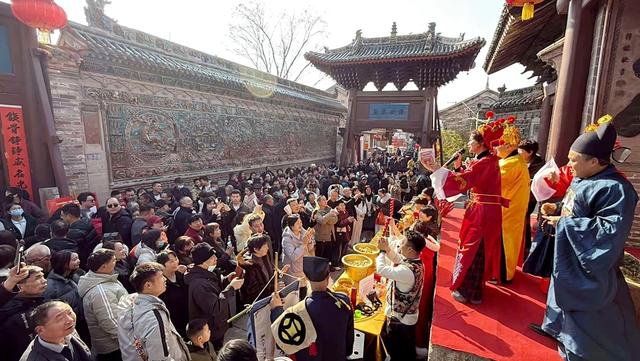 瑞马奔腾中国年 黄河岸边过大年 2026 渭南春节文旅活动绘就丰年盛景