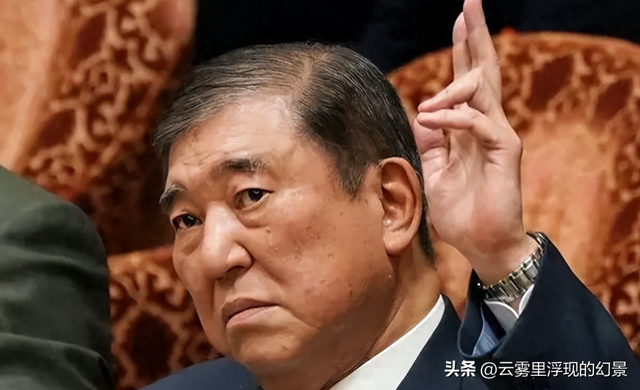 日本刚吞关税痛失千亿日元，美国又逼日元升值，瞄准最后一根稻草