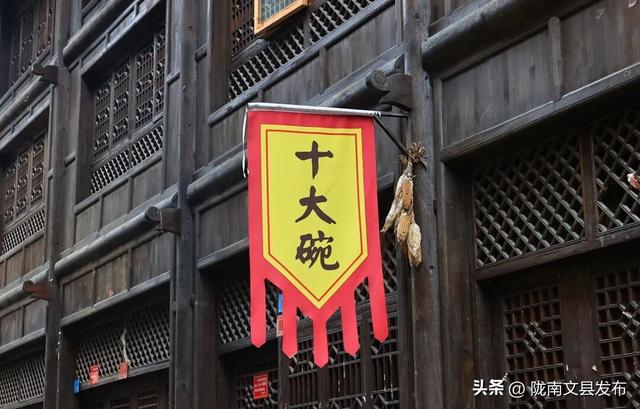 谁说冬日萧瑟？白马河畔，正藏着一个“暖色系”的冬天