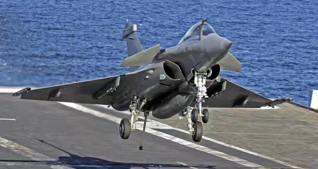 对标辽宁舰，土耳其6万吨级航母最终成就全能型旗舰