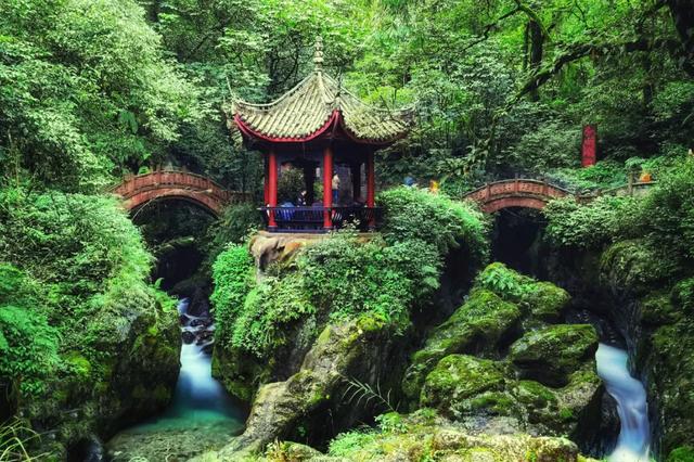 青山如黛，锦绣峨眉——峨眉山旅游攻略