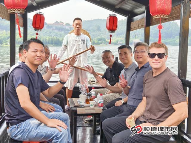 青云画舫启航！顺峰山公园邀您乘船畅游山水间