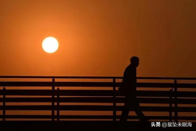 两性关系：夫妻过70岁，感情再好，也要留心这6件事