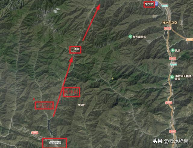 秦岭深山一条导航不出来的路，却是一条千年古道，有老屋有古树