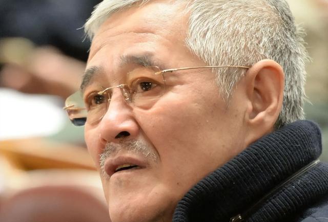 80岁何庆魁不再隐瞒，坦言与赵本山的“真实关系”，宋丹丹说对了