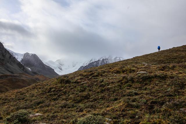 贡嘎大环线：在雪山的凝视下，与艰辛同行之日乌且（原创）