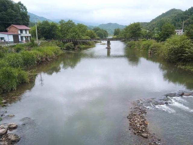 端阳喜伴小溪河，独有诗心迷远足——徒步小溪河散记（一）