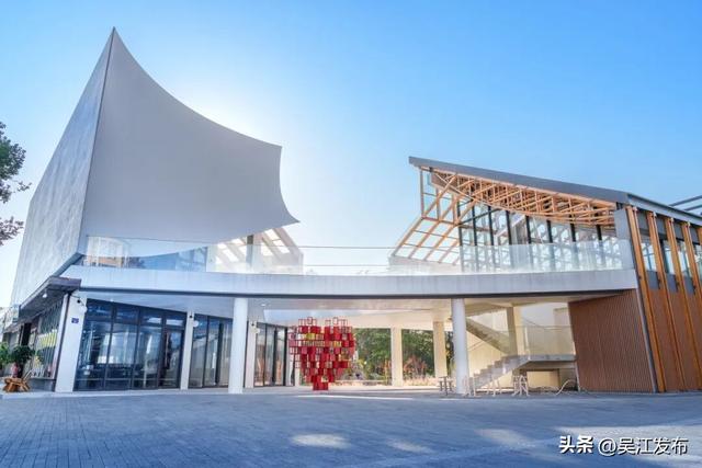 吴江人的_________ ，叫垂虹路 ！