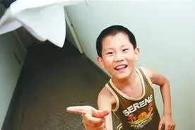 山东神童：8岁自学编程，10岁参加高考得566分，2011年休学回家了图片