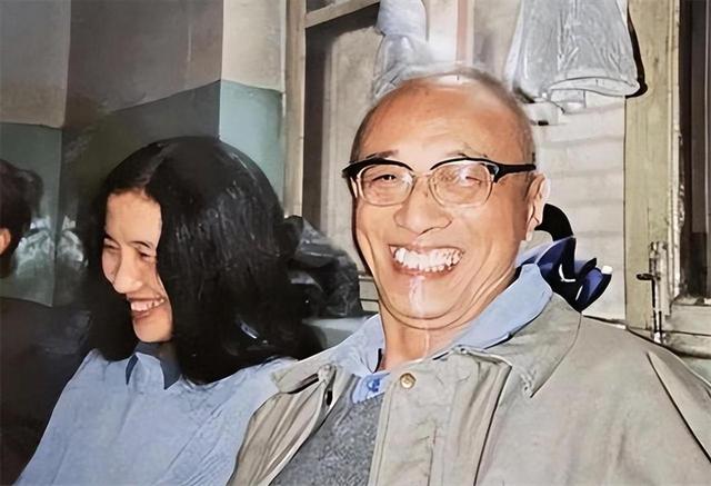 27岁女子爱上63岁火箭专家，相守一生，他去世后才知道爱人的身份