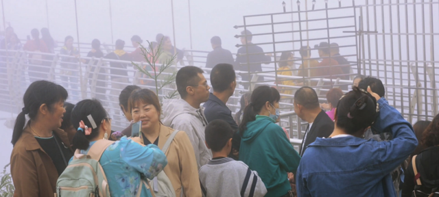 隆回：月满龙瑶千客醉 歌飞幽谷万情浓
