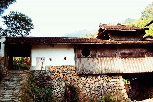 松阳红军桥：筚路蓝缕，披荆斩棘；绝对忠诚，红色笙歌