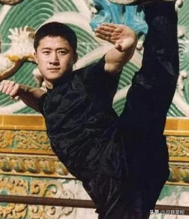 “假爱国”风波过后，51岁吴京又传来坏消息，这次人设彻底翻车了