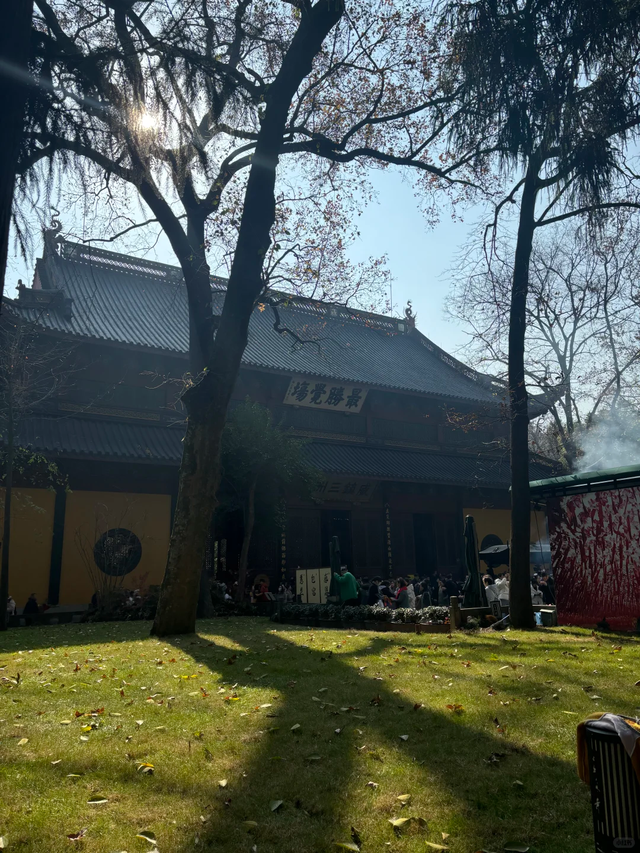 灵隐寺放弃3.6亿门票收入，能变成下一个“西湖奇迹”吗？