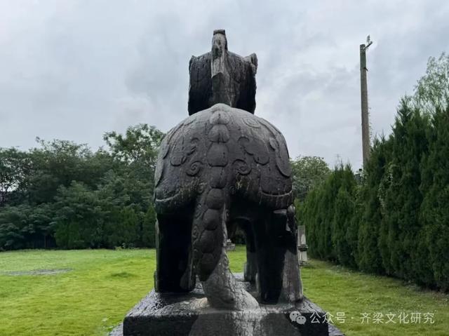 实地探访南京狮子冲昭明太子萧统和他母亲丁令光的安宁陵