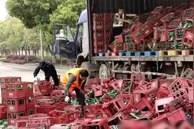 为啥现在大多数啤酒厂，都不回收旧啤酒瓶了? 那废旧酒瓶都去哪了?图片