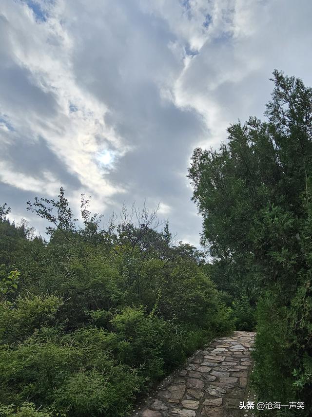 习惯了都市繁华，不妨到大山深处转一转，有别样年华，有异样风情