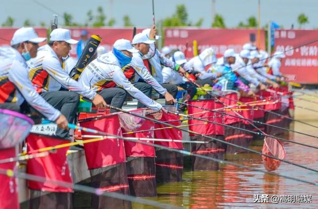 双节同庆 畅享嵩明丨来杨林嘉丽泽！非遗表演、长街宴、摸鱼大赛、电音节嗨不停