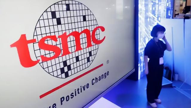 75岁芯片大佬潜逃美国！带核心技术机密，中国半导体经济警报拉响