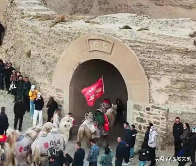 特稿｜驼铃声声传古韵 丝路古城燃篝火 张耀宇/文 焦庆祖/图