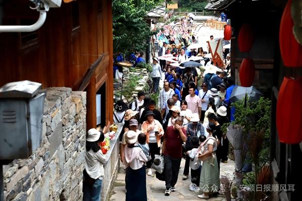 安顺西秀：“山水画廊”刮起最炫“民族风”