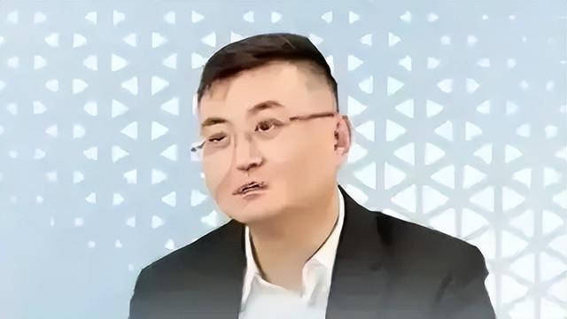 叛逃中国！年薪600万的华为高管，美国身份被扒后，更多猛料曝光