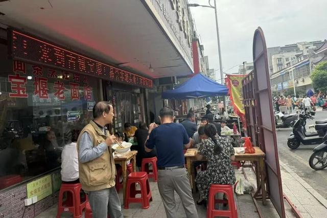 宝堰镇“双节”游客增8%，红色古镇焕新引客来