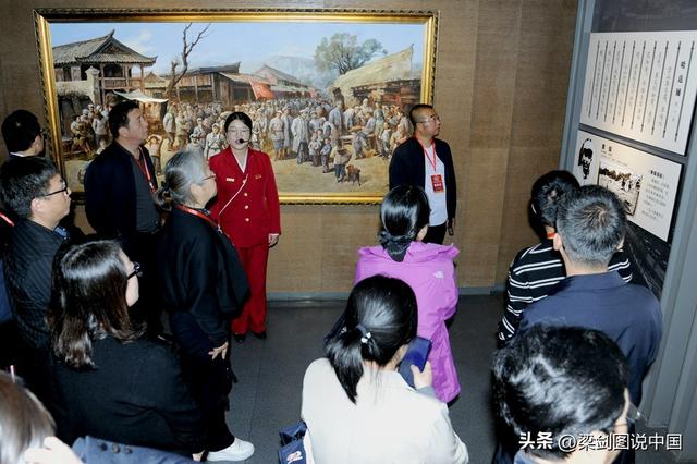 甘肃省陇南市宕昌县，哈达铺镇红军长征经过90周年纪念盛世。