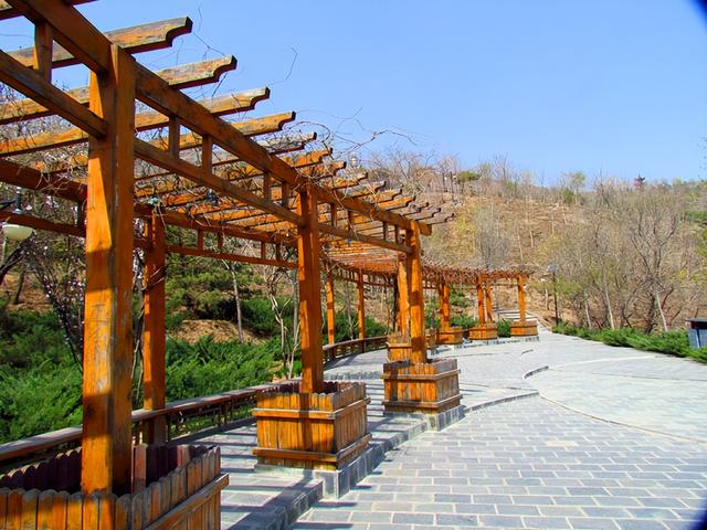 北京旅游：难忘春秋两季游北宫森林公园（图）