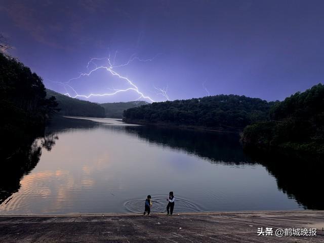 暴雨夜被队友甩在南太行深山！大三男生摸黑淌水自救，资深领队曝关键隐患