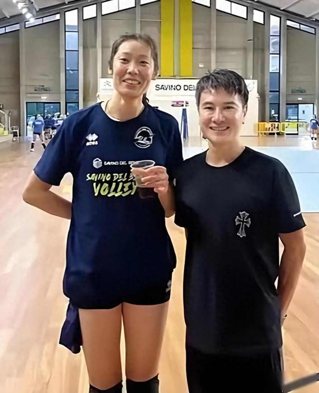 朱婷与香港富商恋爱了吗？“细品名人”采访朱婷的父亲有了答案